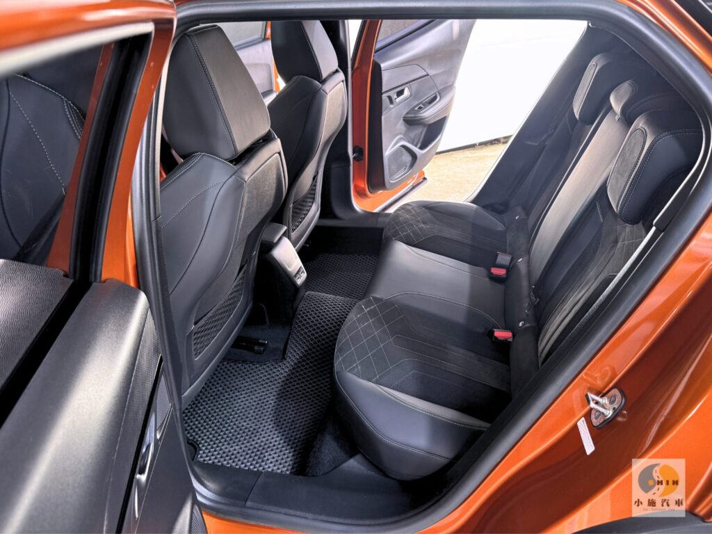 2022 Peugeot 2008 1.2 GT Pack Cielo 自排 橙