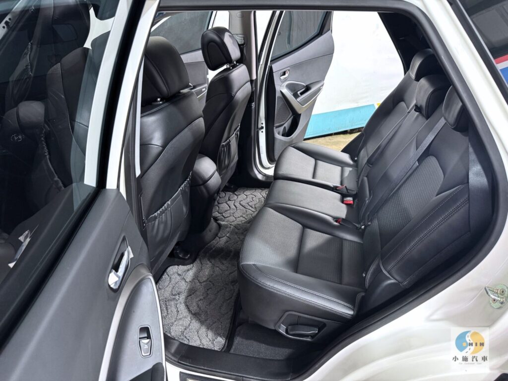 2019 Hyundai Santa Fe 2.2領袖款 自排 白