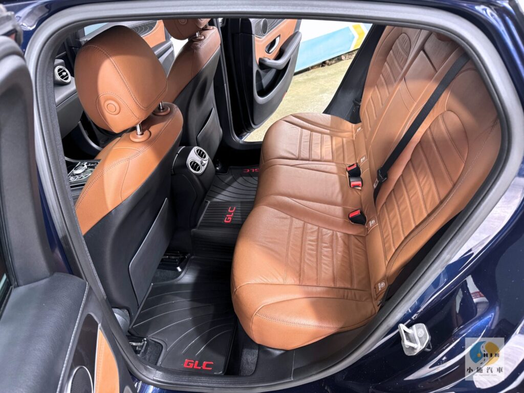 2018 M-Benz GLC Coupe GLC250 4MATIC 自排 藍