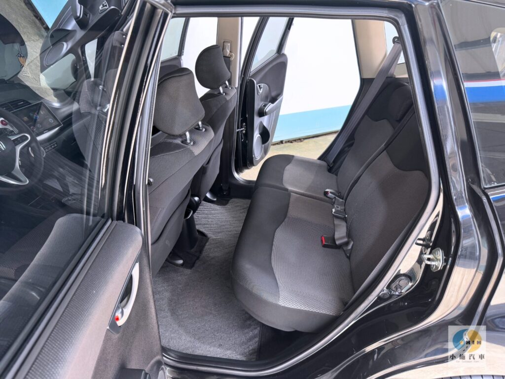 2013 Honda Fit 1.5 VTi 自排 黑