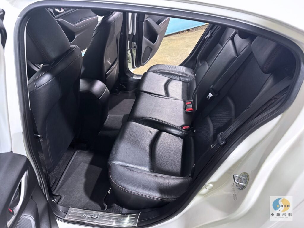 2015 Mazda 3 5D 2.0尊貴型 自排 白