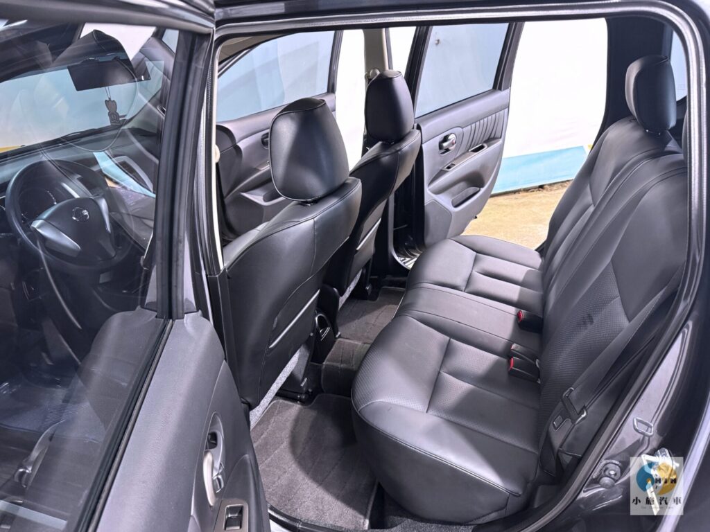 2017 Nissan Livina 1.6行家皮椅版 自排 灰