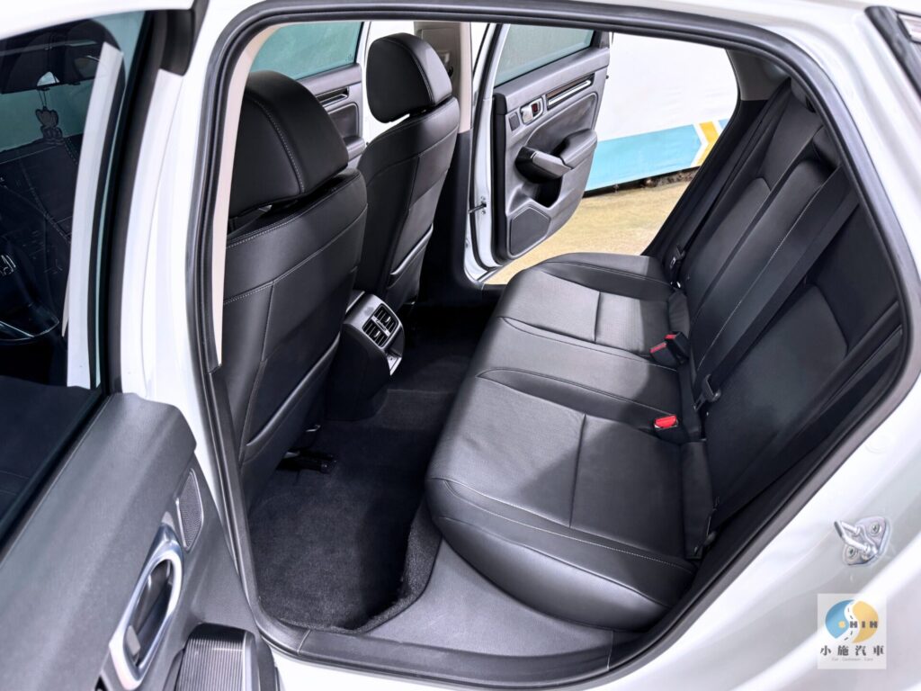 2023 Honda Civic e：HEV 自排 白