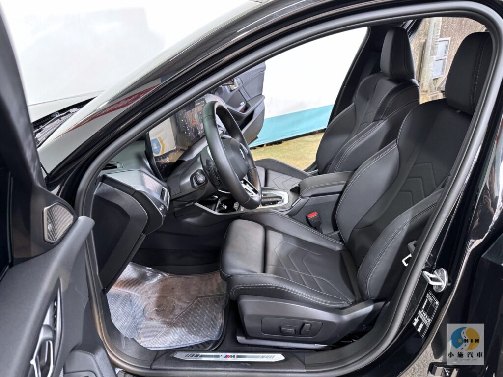 2025 BMW 1-Series 120 M Sport 自排 黑