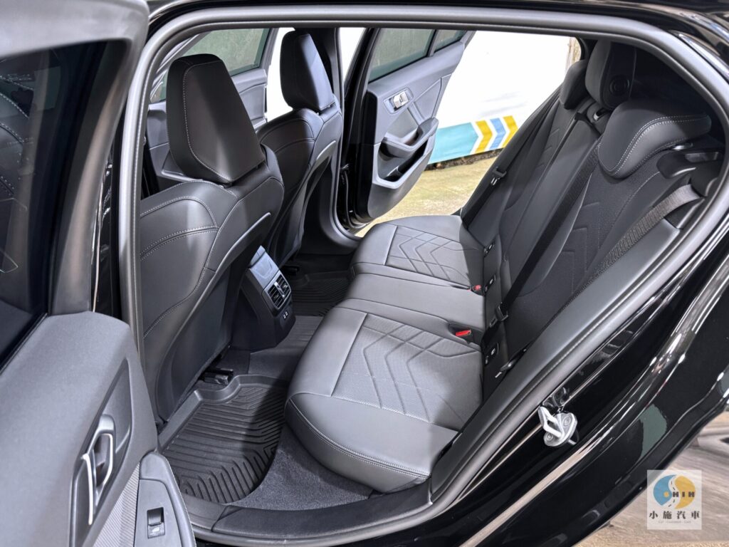 2025 BMW 1-Series 120 M Sport 自排 黑
