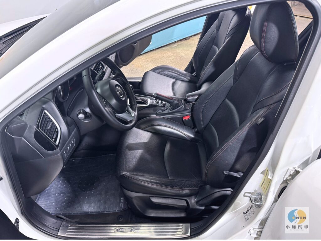 2015 Mazda 3 5D 2.0尊貴型 自排 白