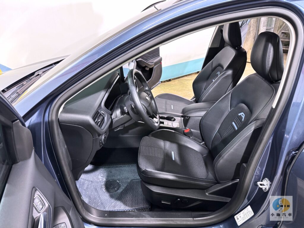 2022 Ford Focus Active EcoBoost 182任性版 自排 藍