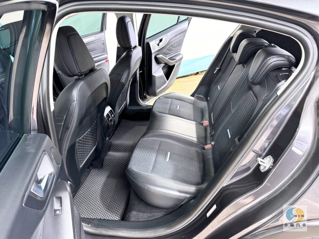 2021 Ford Focus Active EcoBoost 182任性版 自排 灰