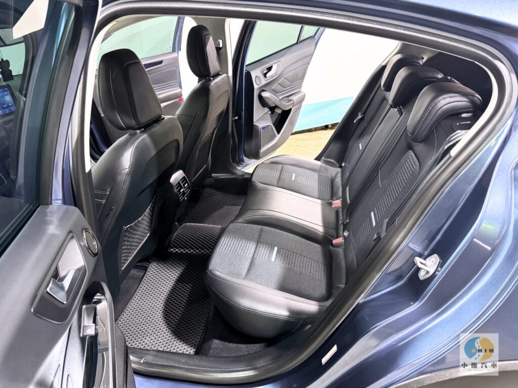 2021 Ford Focus Active EcoBoost 182任性版 自排 藍