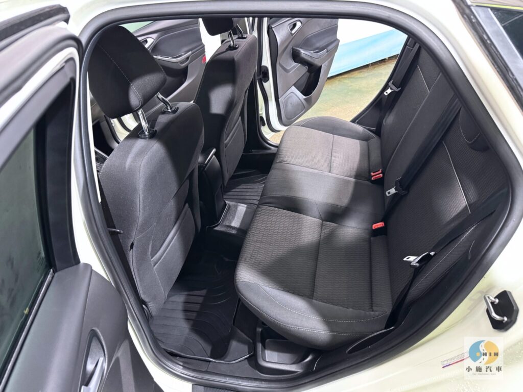 2015 Ford Focus 5D 1.6汽油時尚型 自排 白