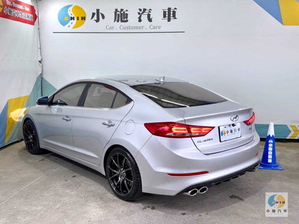 2018 Hyundai Elantra 豪華型 自排 銀