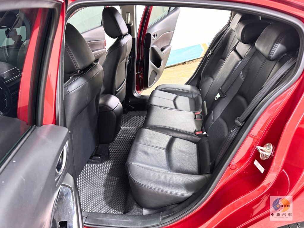 2017 Mazda 3 5D 2.0旗艦型 自排 紅