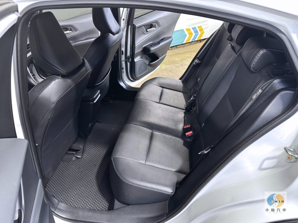 2024 Toyota Prius PHEV 2.0鉑金 自排 白