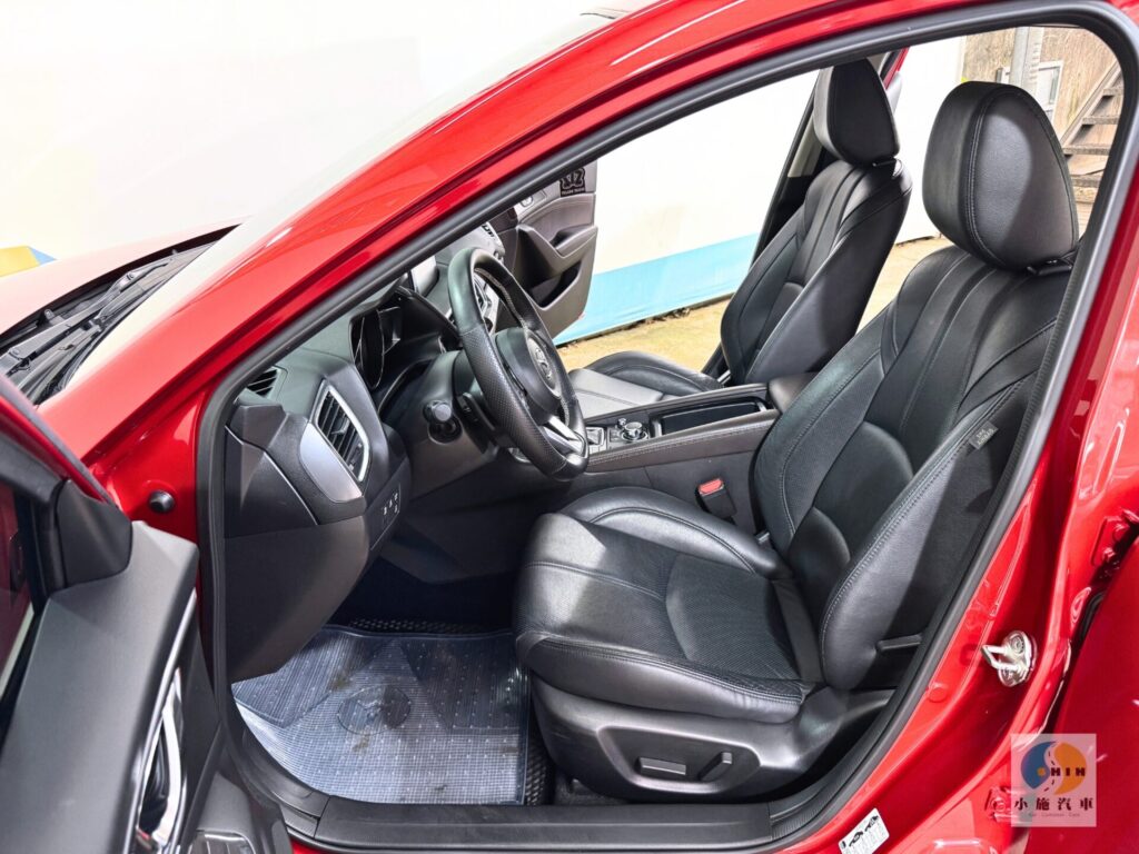 2017 Mazda 3 5D 2.0旗艦型 自排 紅