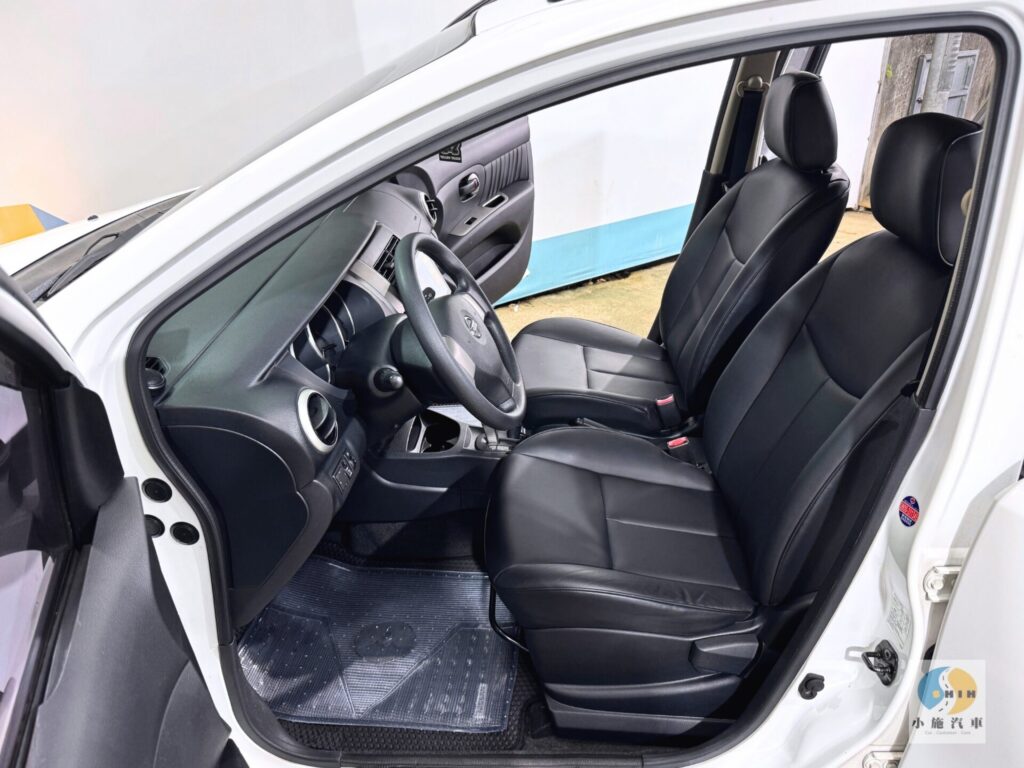 2013 Nissan Livina 1.6 S 自排 白