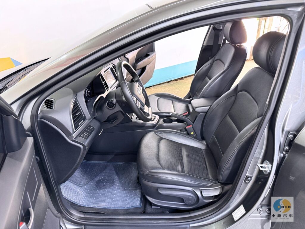 2017 Hyundai Elantra(NEW) 豪華型 自排 灰