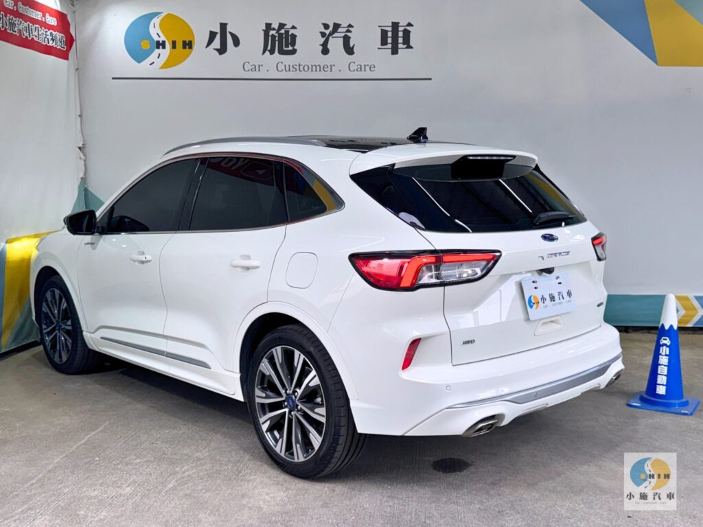 2022 Ford Kuga EcoBoost 250 AWD Vignale 自排 白