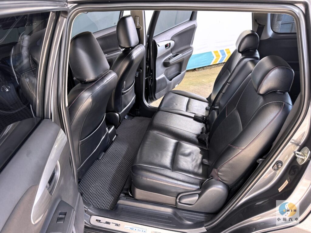 2013 Toyota Wish 2.0雅緻 自排 灰