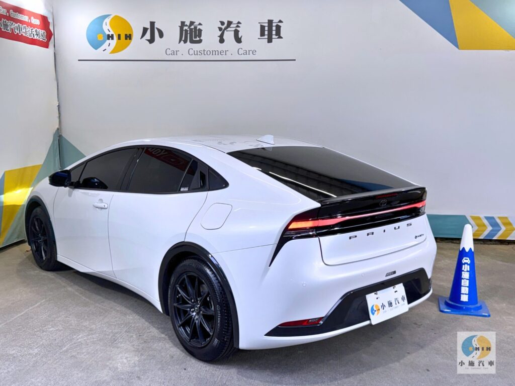 2024 Toyota Prius PHEV 2.0鉑金 自排 白