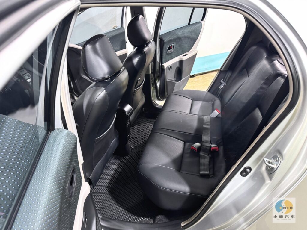 2007 Toyota Yaris 1.5 E 自排 銀