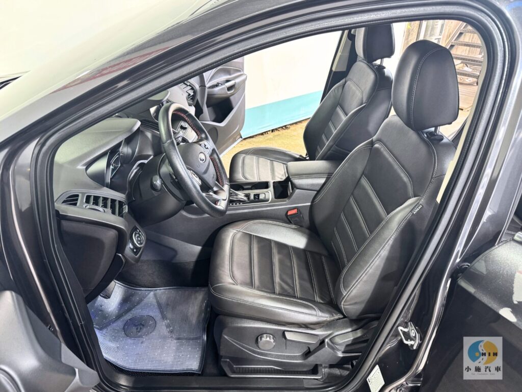 2017 Ford Kuga EcoBoost 180時尚經典型 自排 灰
